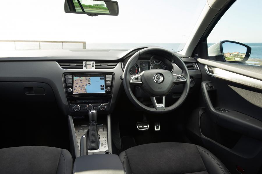  Skoda Octavia Scout 2015 года  (AU) (фото 26 из 30)